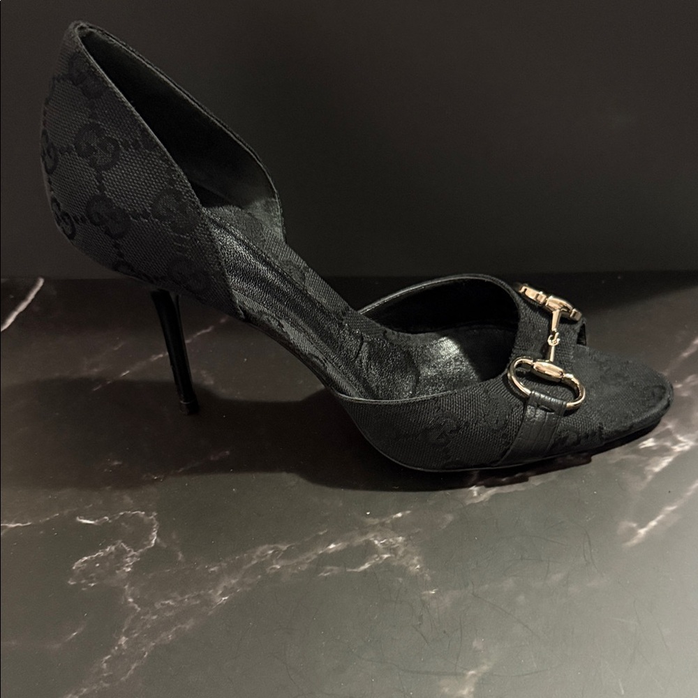 Gucci Canvas Hollywood Horsebit D'orsay Pumps/Heels